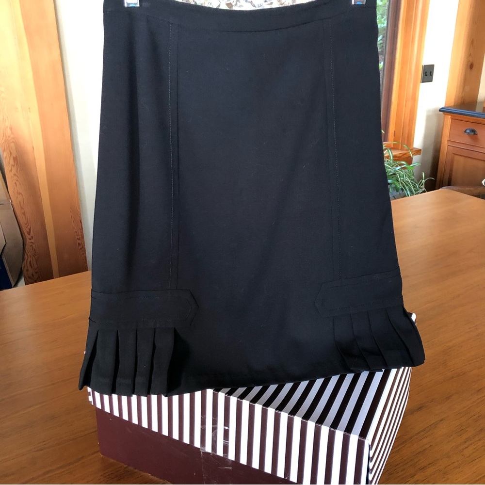Max studio black straight skirt with side pleat
